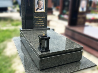 у Поникві